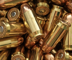 Специалист по баллистической экспертизе Специалист по баллистической экспертизе